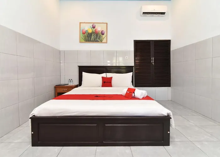 Guest house Reddoorz @ 3*